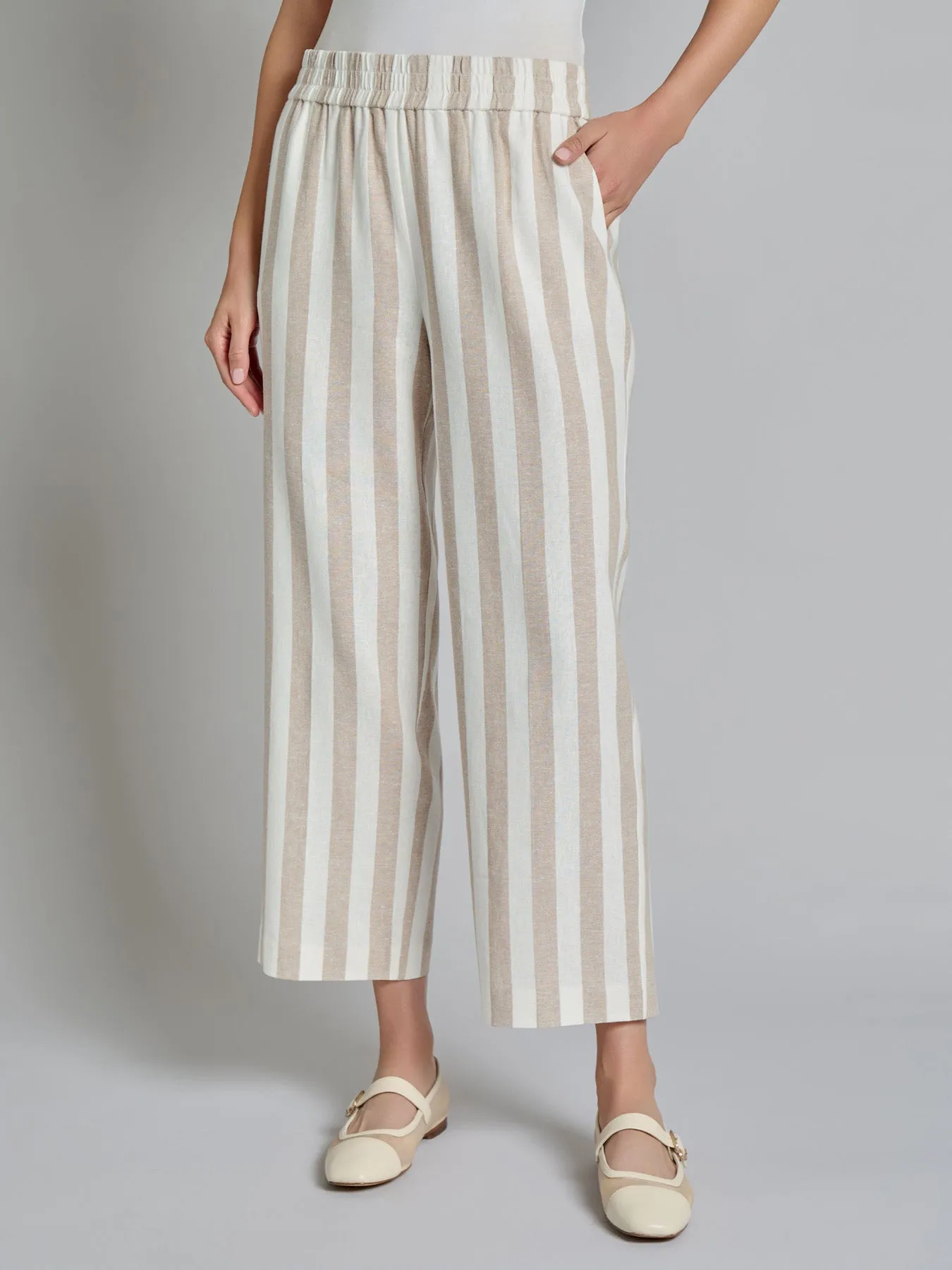Pull-On Cropped Pant, Linen Blend sold by Jones New York