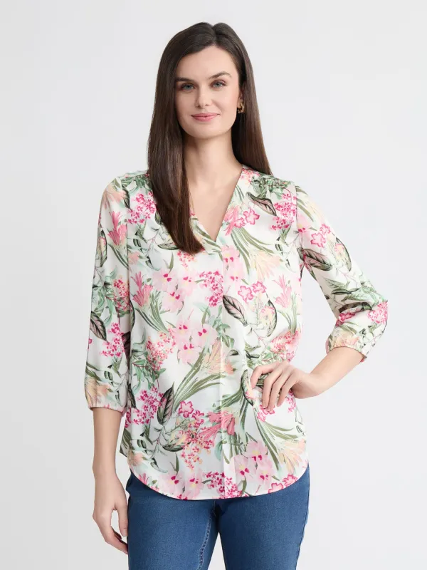 V-Neck Kelly Blouse, Printed Twill made by Jones New York