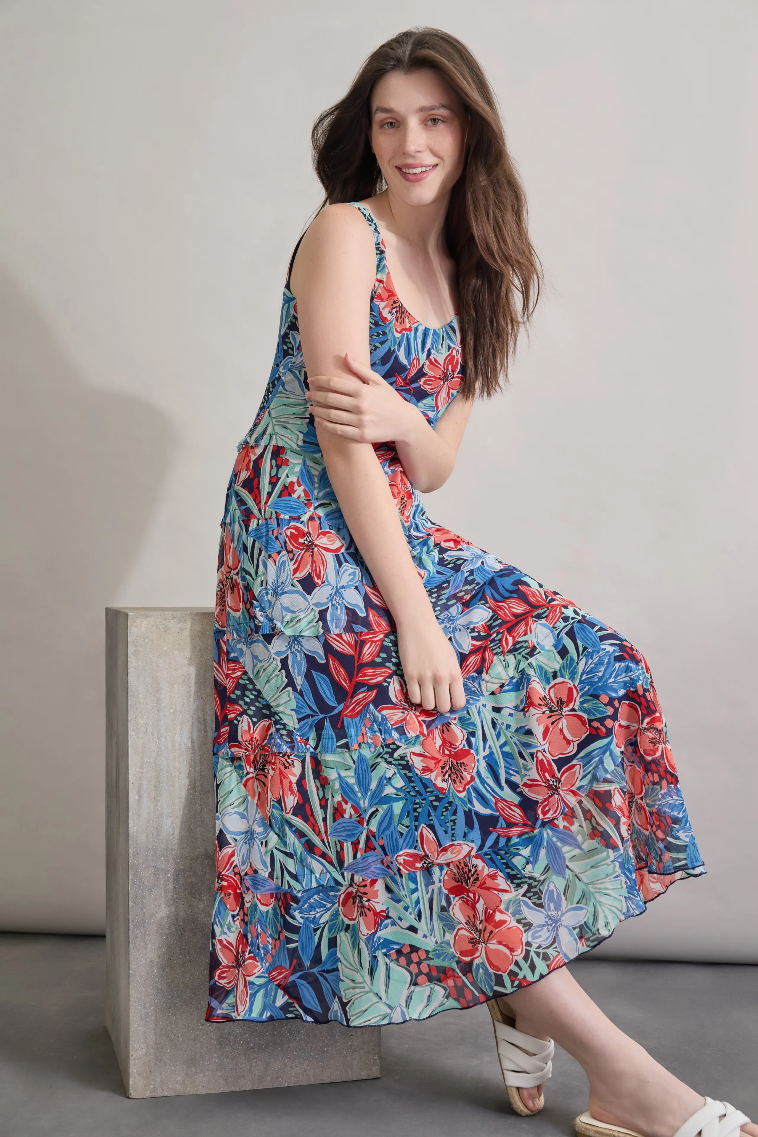Petite Maxi Multi-Tiered Dress, Printed Chiffon sold by Jones New York product image thumbnail 5