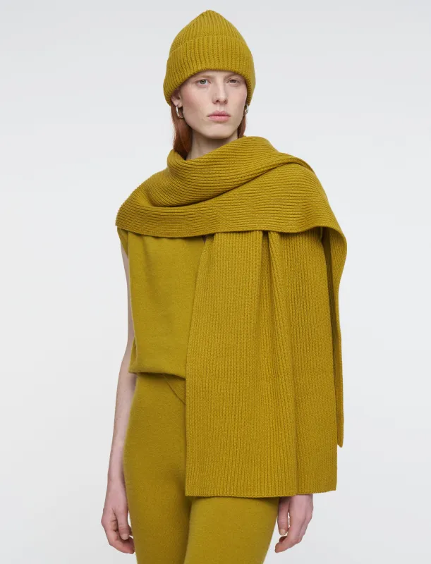 Light Cardigan Stitch Hat sold by Joseph