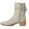 VANNDER - FINAL SALE (NO EXCHANGES) sold by Journee Collection