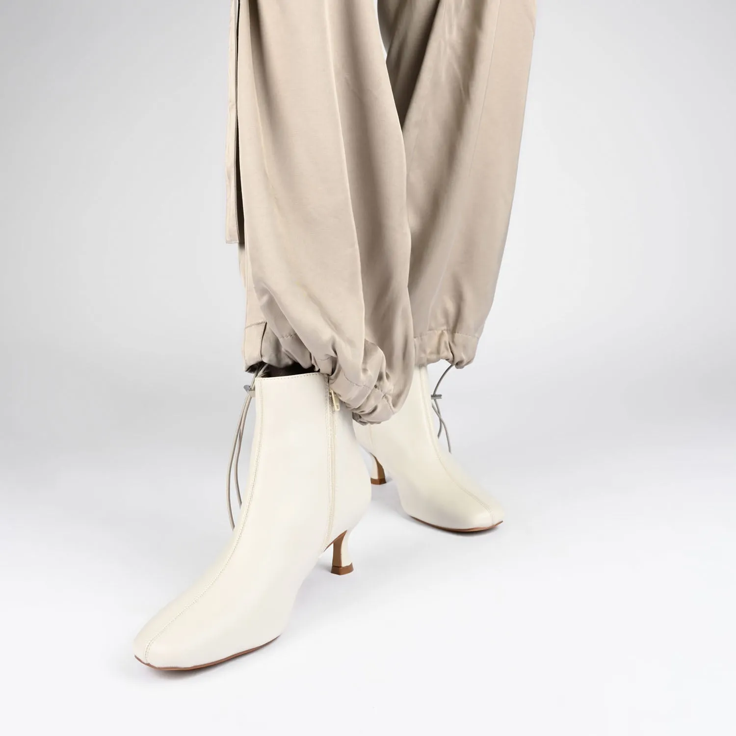 KELSSA POINTED TOE BOOTIES IN WIDE sold by Journee Collection product image thumbnail 2