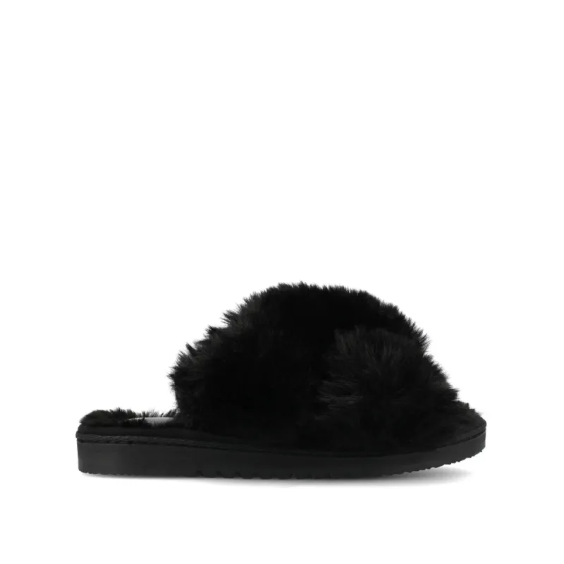 SKYLAH SLIPPERS IN FAUX FUR sold by Journee Collection