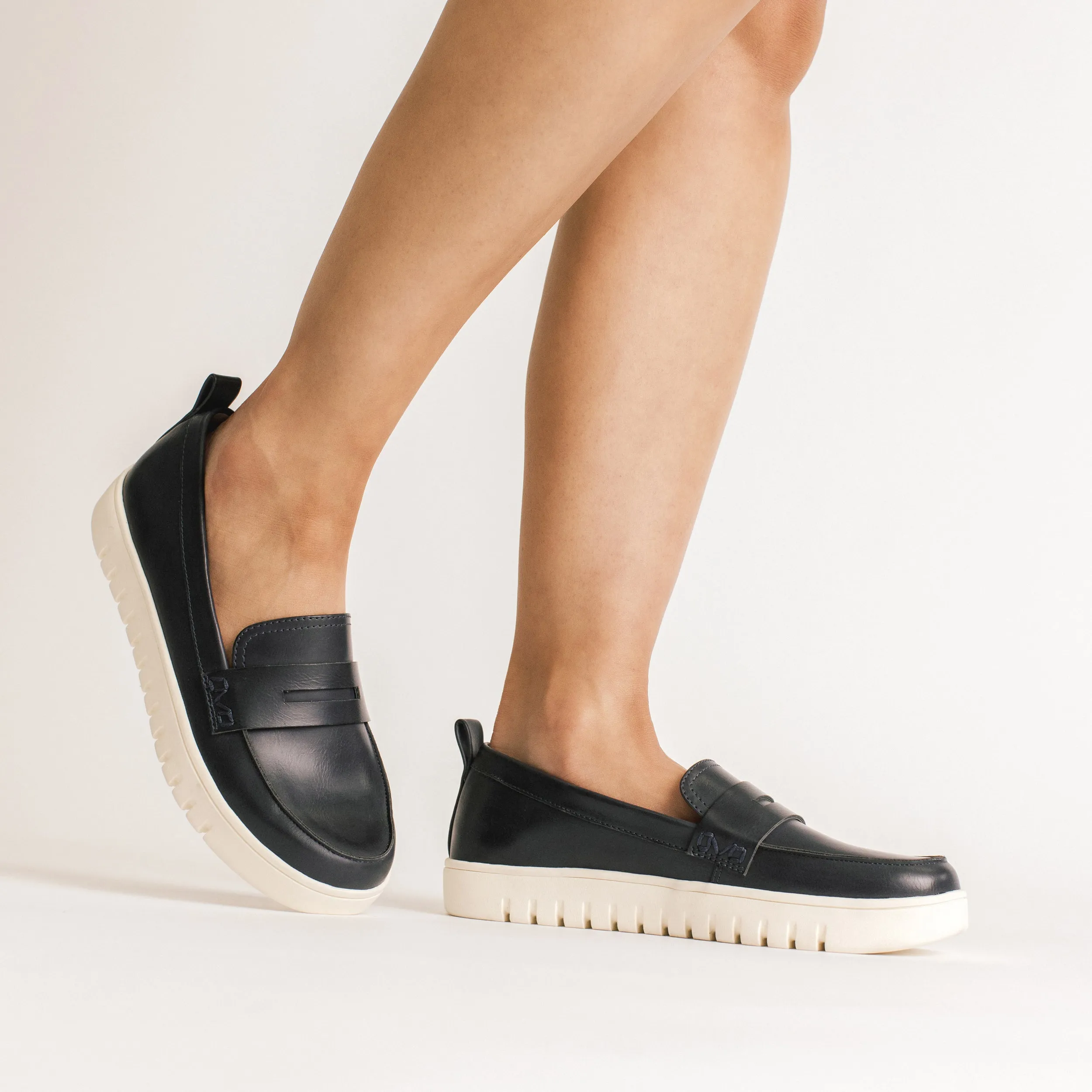 TAYLA PENNY LOAFER IN WIDE sold by Journee Collection product image thumbnail 2