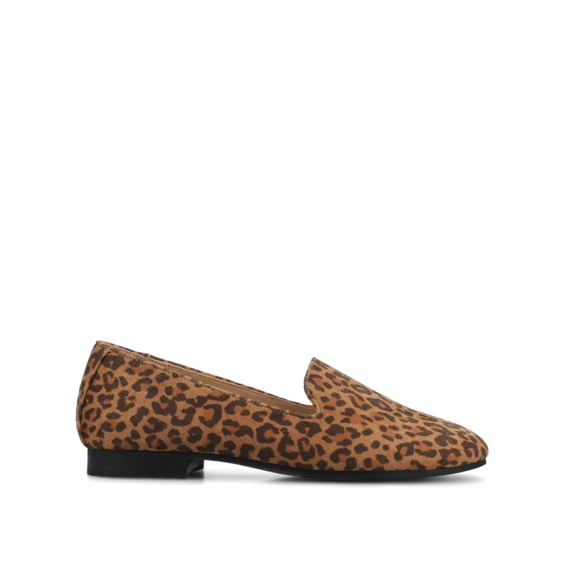 ISHANI BALLET FLATS IN WIDE - Leopard/Camel sold by Journee Collection