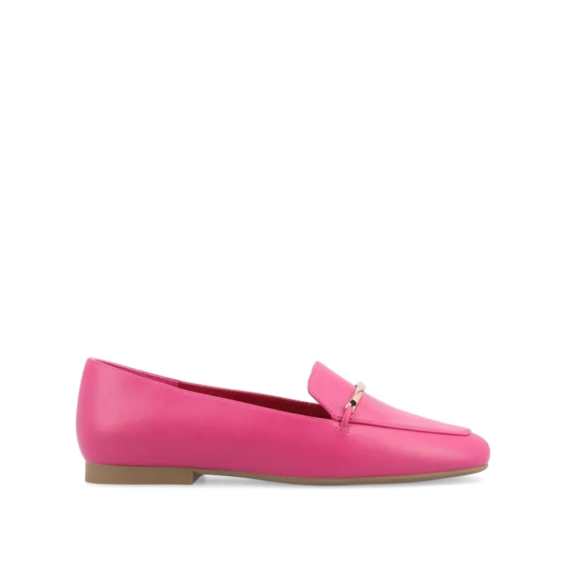 WRENN LOAFER FLATS IN VEGAN LEATHER - Fuchsia PU made by Journee Collection