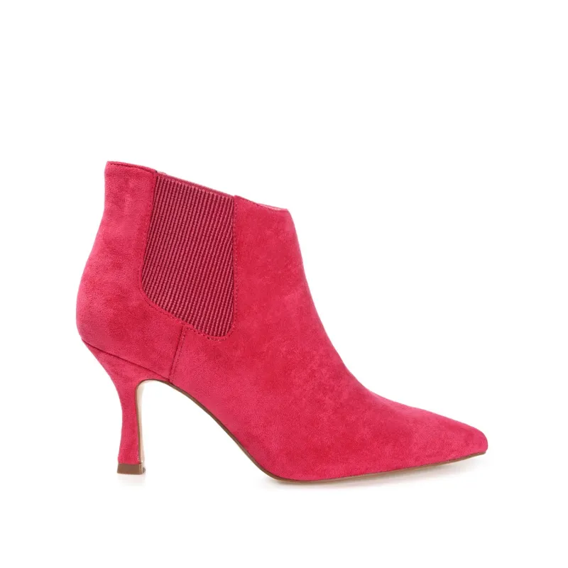 ELITTA CHELSEA BOOTIES IN WIDE - Fuchsia made by Journee Collection