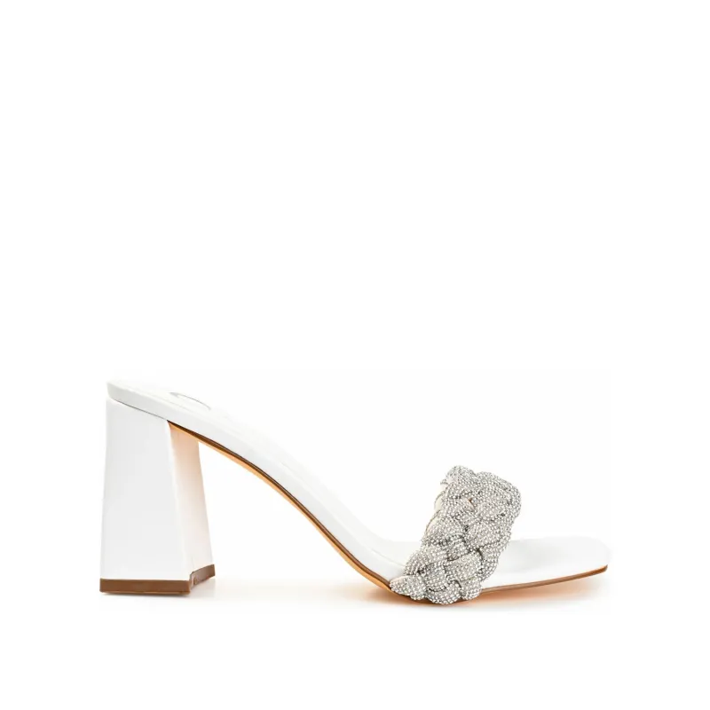 SASHAA TOE BAND HEELS IN VEGAN LEATHER - White sold by Journee Collection