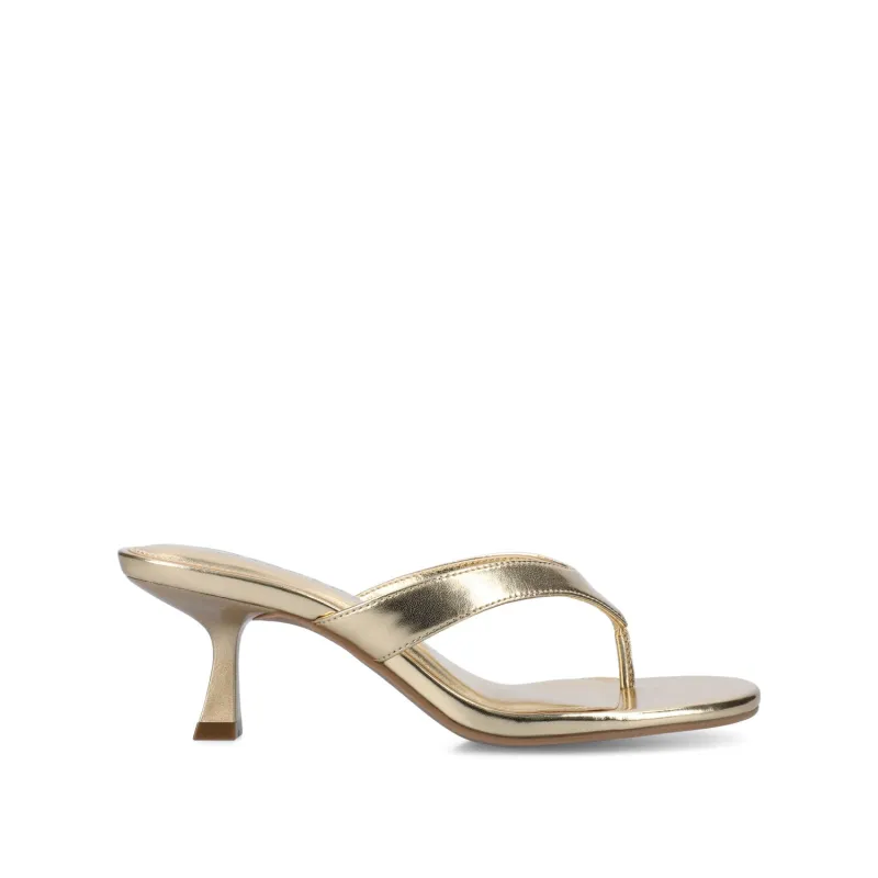 DANIELLE FLIP FLOP SANDALS - Gold made by Journee Collection