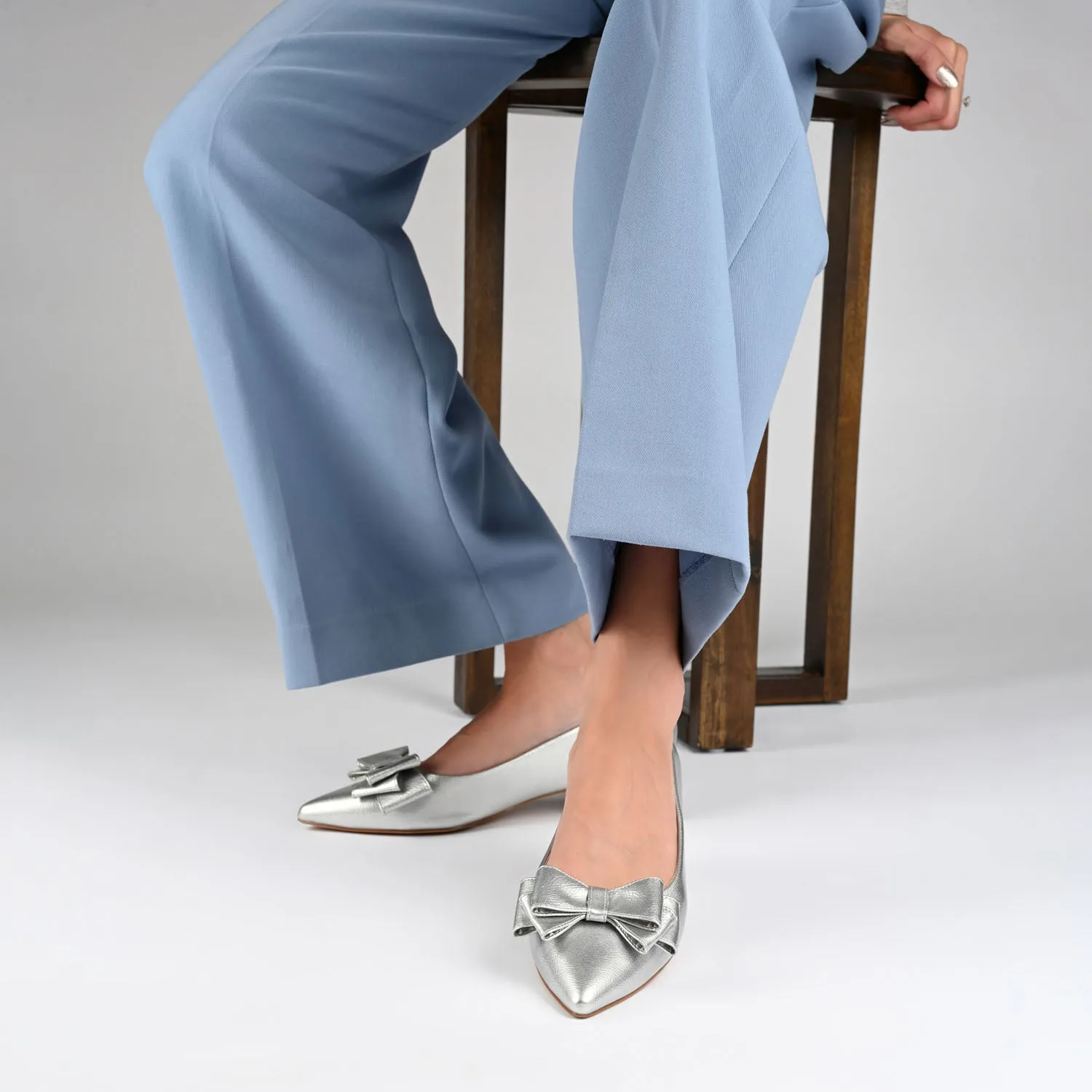 OPHELIA LOW BLOCK BALLET FLATS VEGAN LEATHER sold by Journee Collection product image thumbnail 2