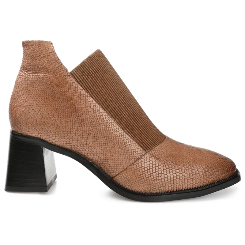 STYLLA HEELED BOOTIES IN LEATHER sold by Journee Collection