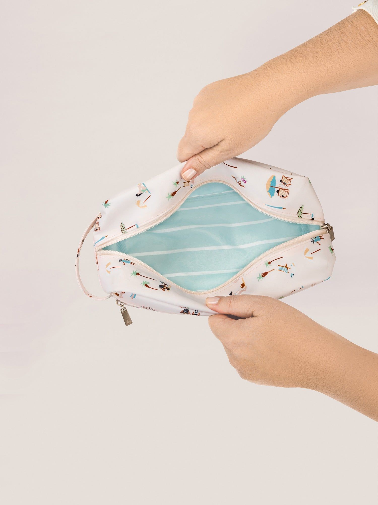 Be Dapper - Beach Goers sold by Ju-Ju-Be product image thumbnail 4