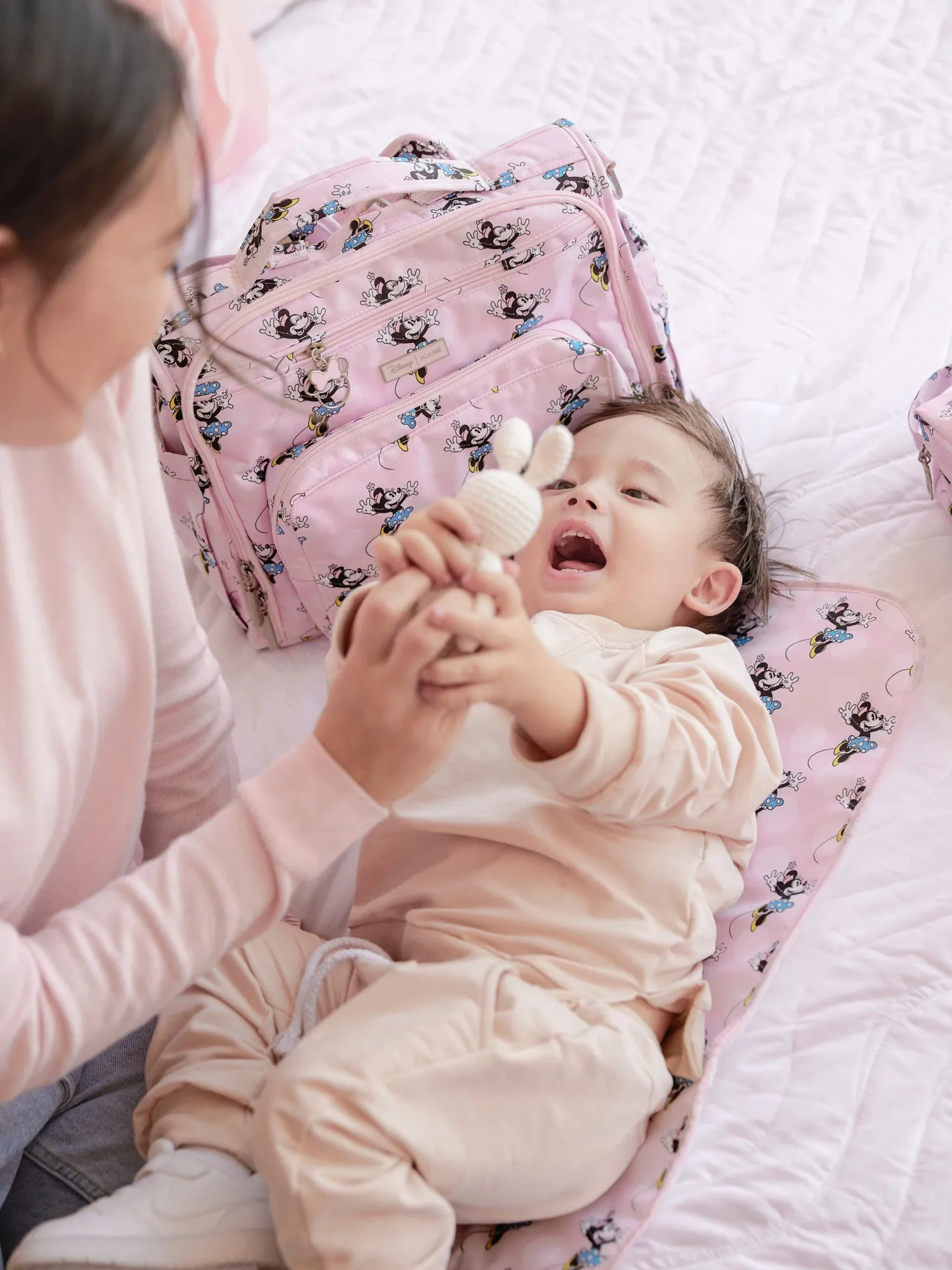 Disney Be More Minnie B.F.F. Diaper Bag - Pink sold by Ju-Ju-Be product image thumbnail 5