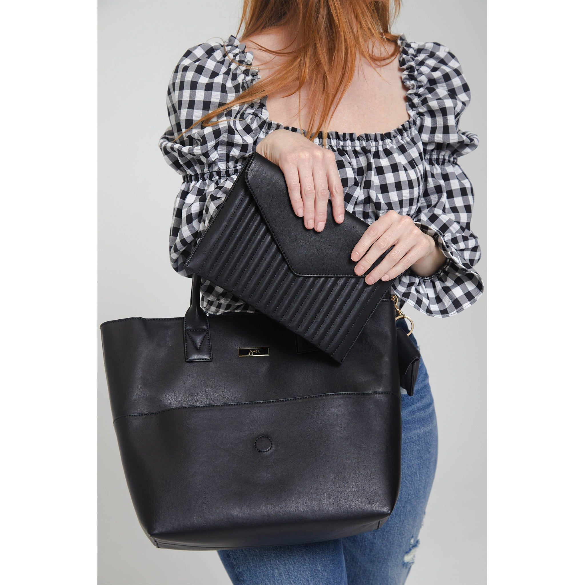 24-7 Tote - Black sold by Ju-Ju-Be product image thumbnail 2