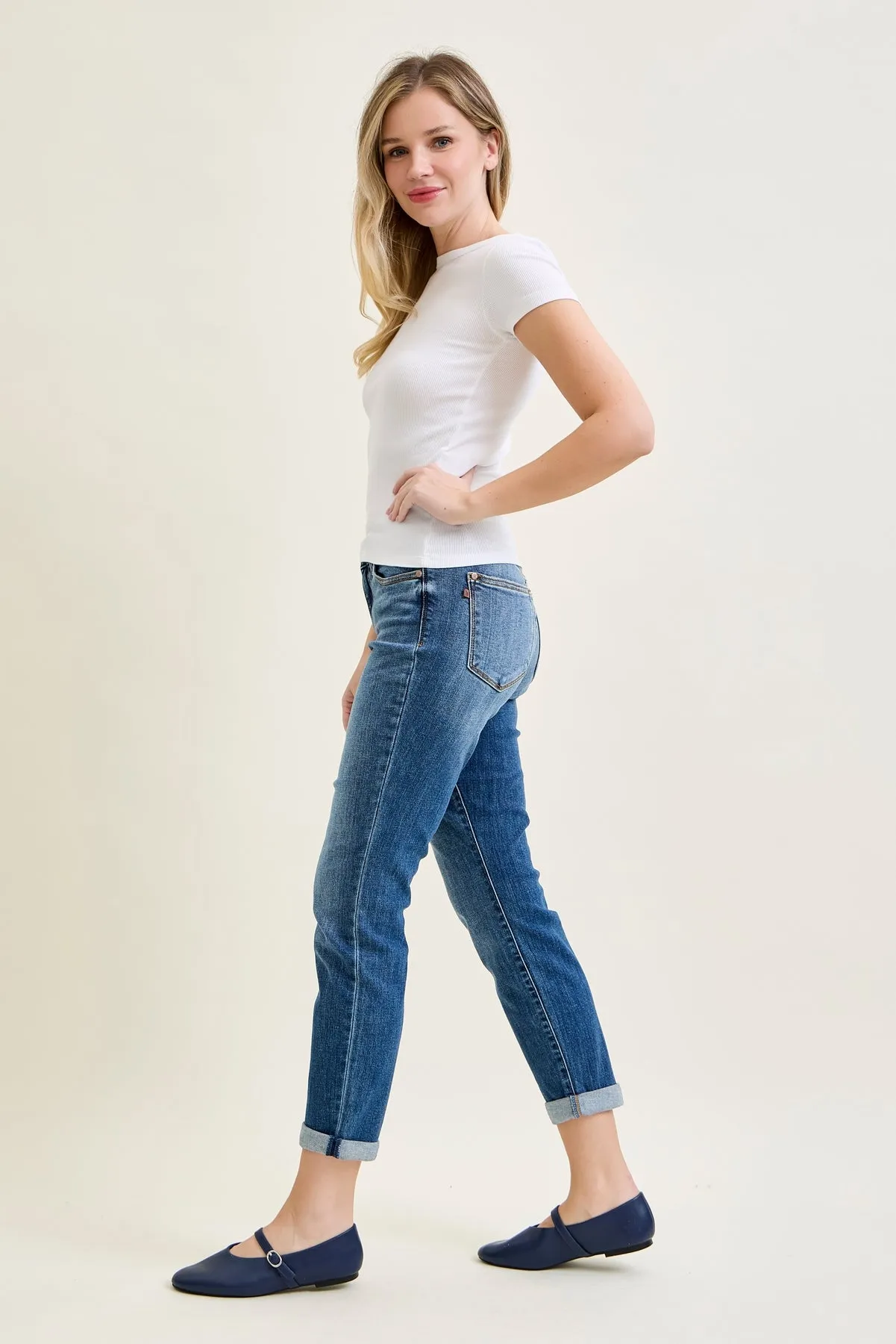 Amber Mid Rise Vintage Wash Non-Distressed Boyfriend sold by Judy Blue product image thumbnail 4
