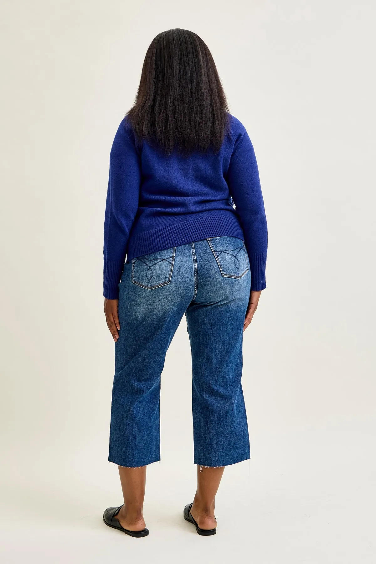 Dolly High Rise Back Pocket Classic Cropped Wide Leg Jeans - PLUS sold by Judy Blue product image thumbnail 4