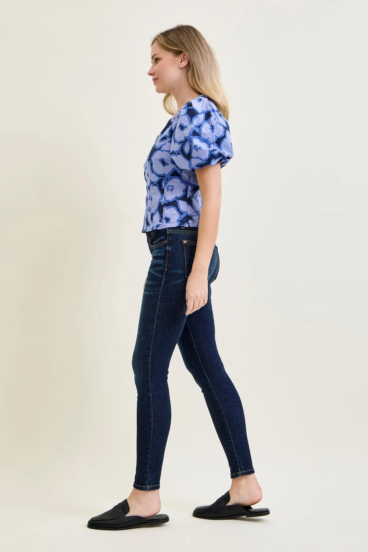 Fate Handsand Resin Wash Skinny Jeans sold by Judy Blue product image thumbnail 4