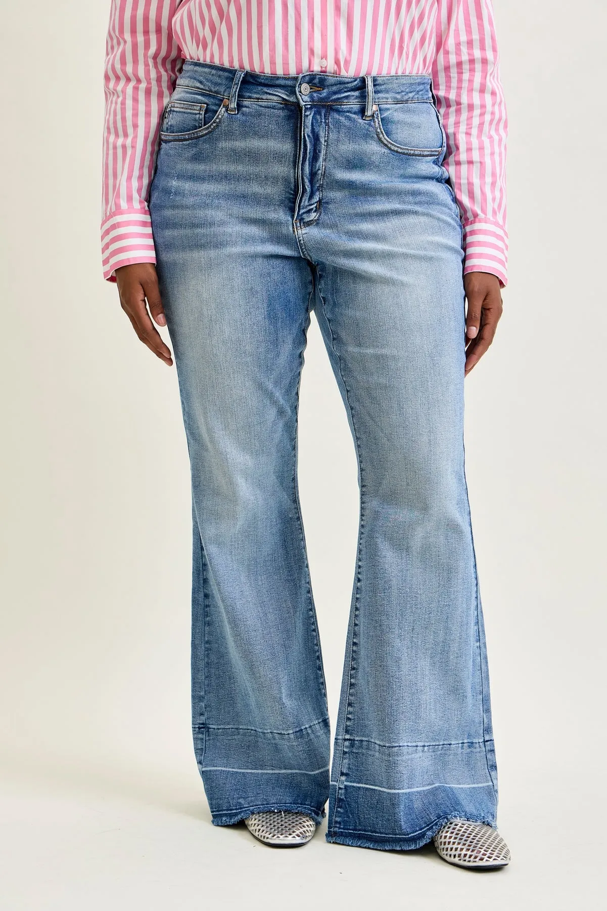 Giselle Tummy Control Release Hem Flare - PLUS sold by Judy Blue product image thumbnail 5