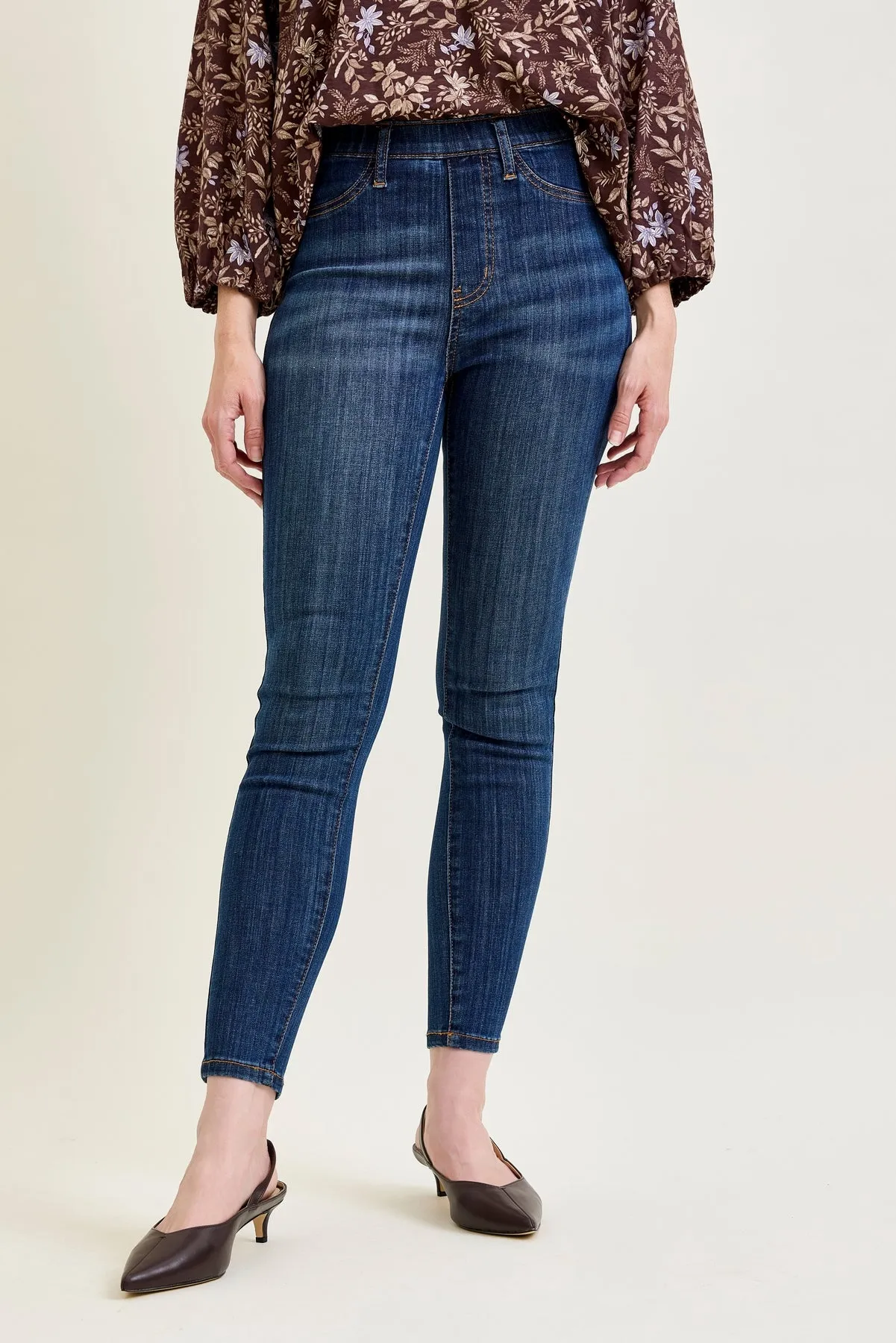Sue Patch Pocket Pull-On Classic Skinny Jeans sold by Judy Blue product image thumbnail 5