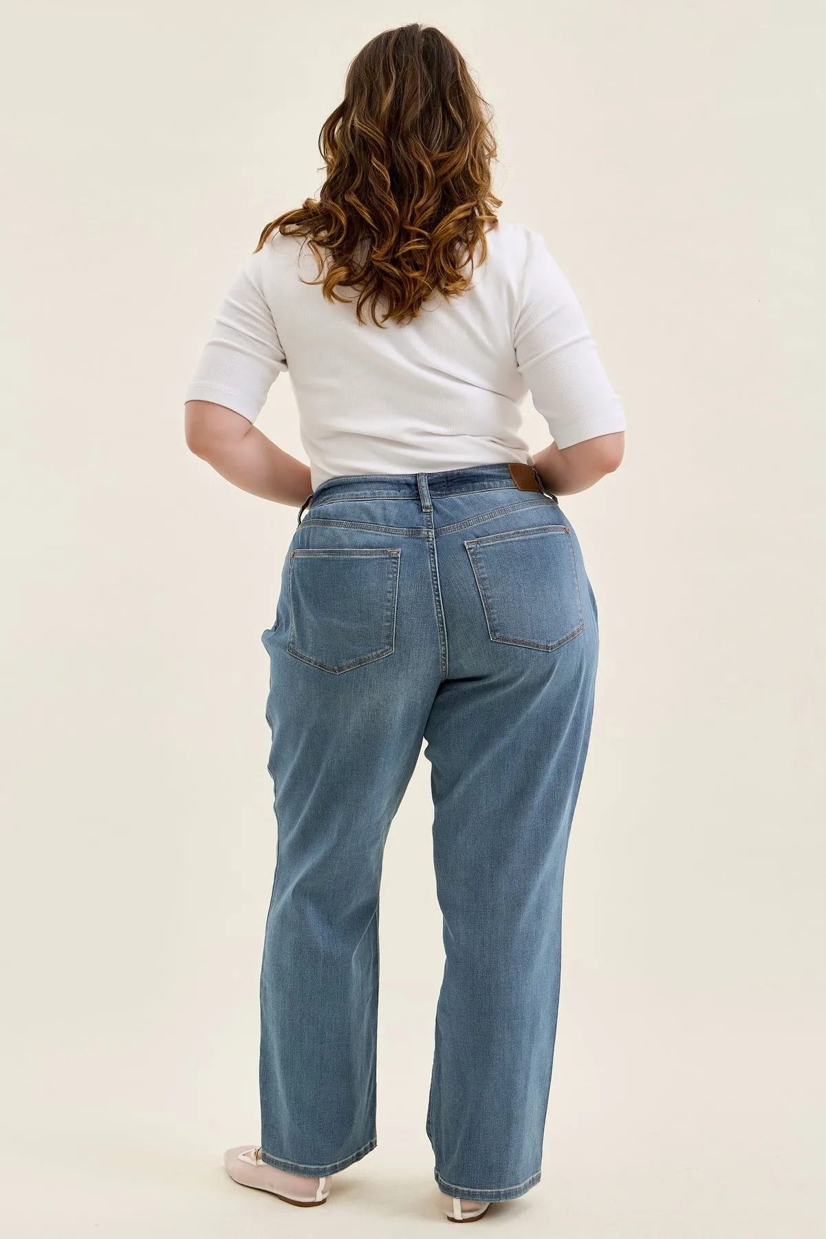 Kimberly Straight Fit (Medium Wash) - PLUS sold by Judy Blue product image thumbnail 3