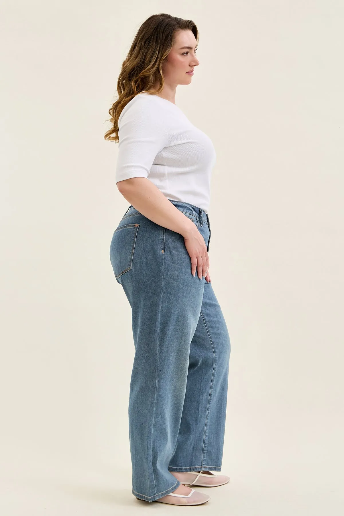 Kimberly Straight Fit (Medium Wash) - PLUS sold by Judy Blue product image thumbnail 4