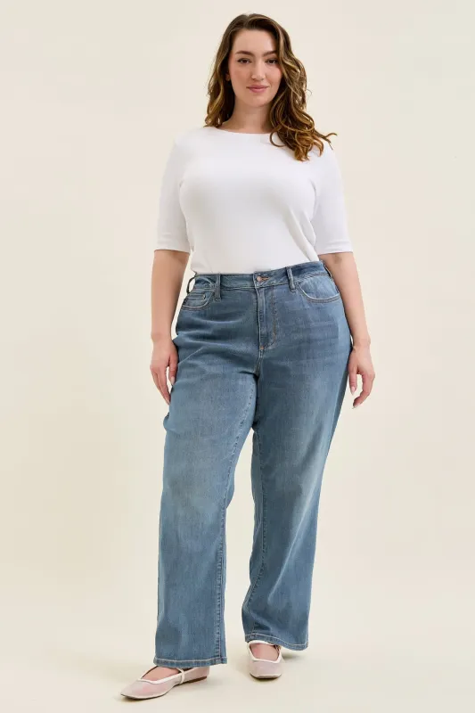 Kimberly Straight Fit (Medium Wash) - PLUS made by Judy Blue
