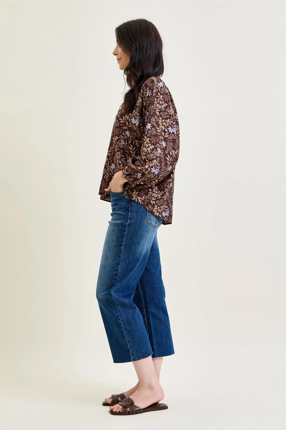 Dottie Back Pocket Classic Cropped Wide Leg Jeans sold by Judy Blue product image thumbnail 3