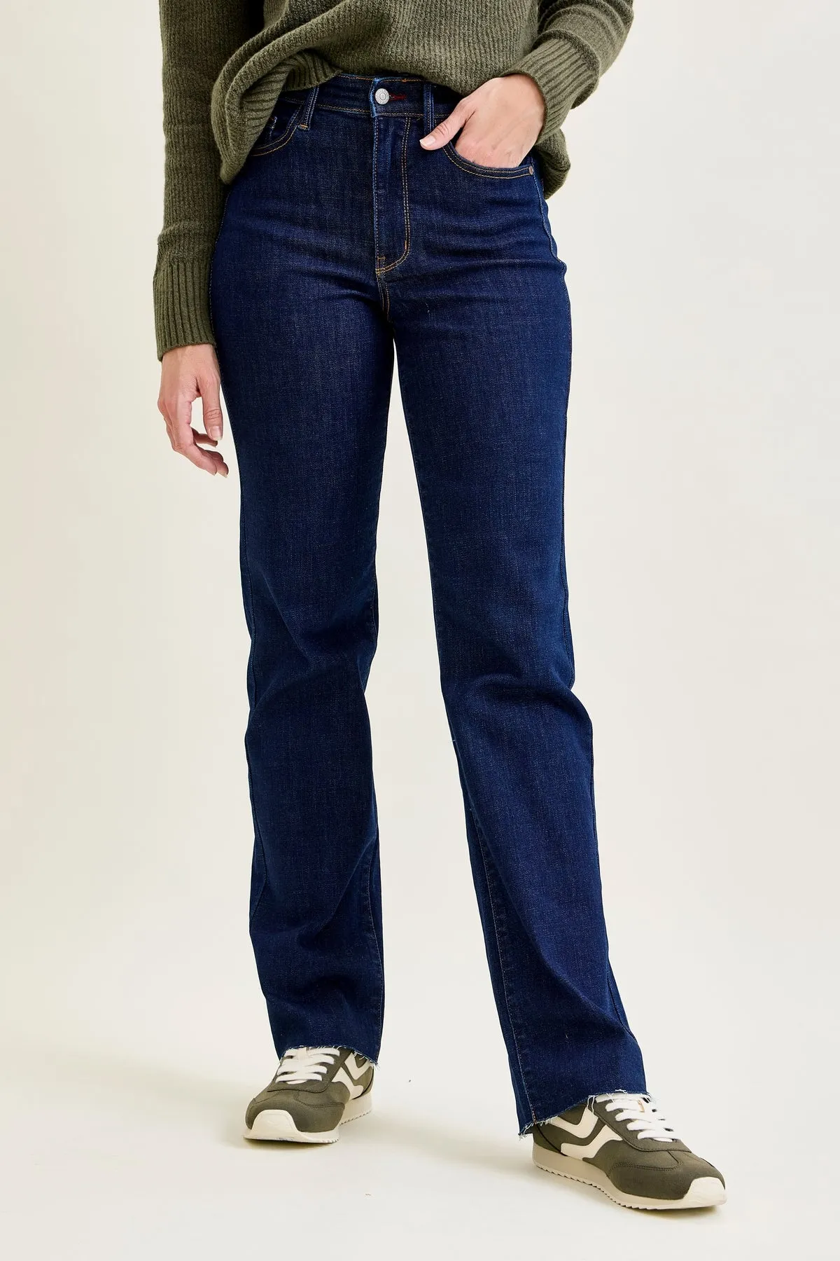 Kimberly Vintage & Back Darts Straight Leg Jeans sold by Judy Blue product image thumbnail 5