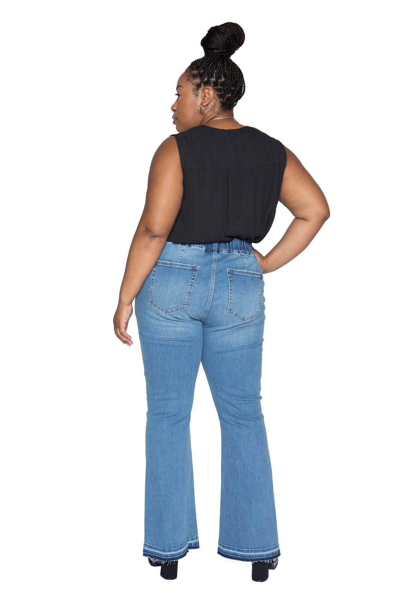 Plus-Size Malibu Flare Pull On Jeans sold by Juicy Couture product image thumbnail 7