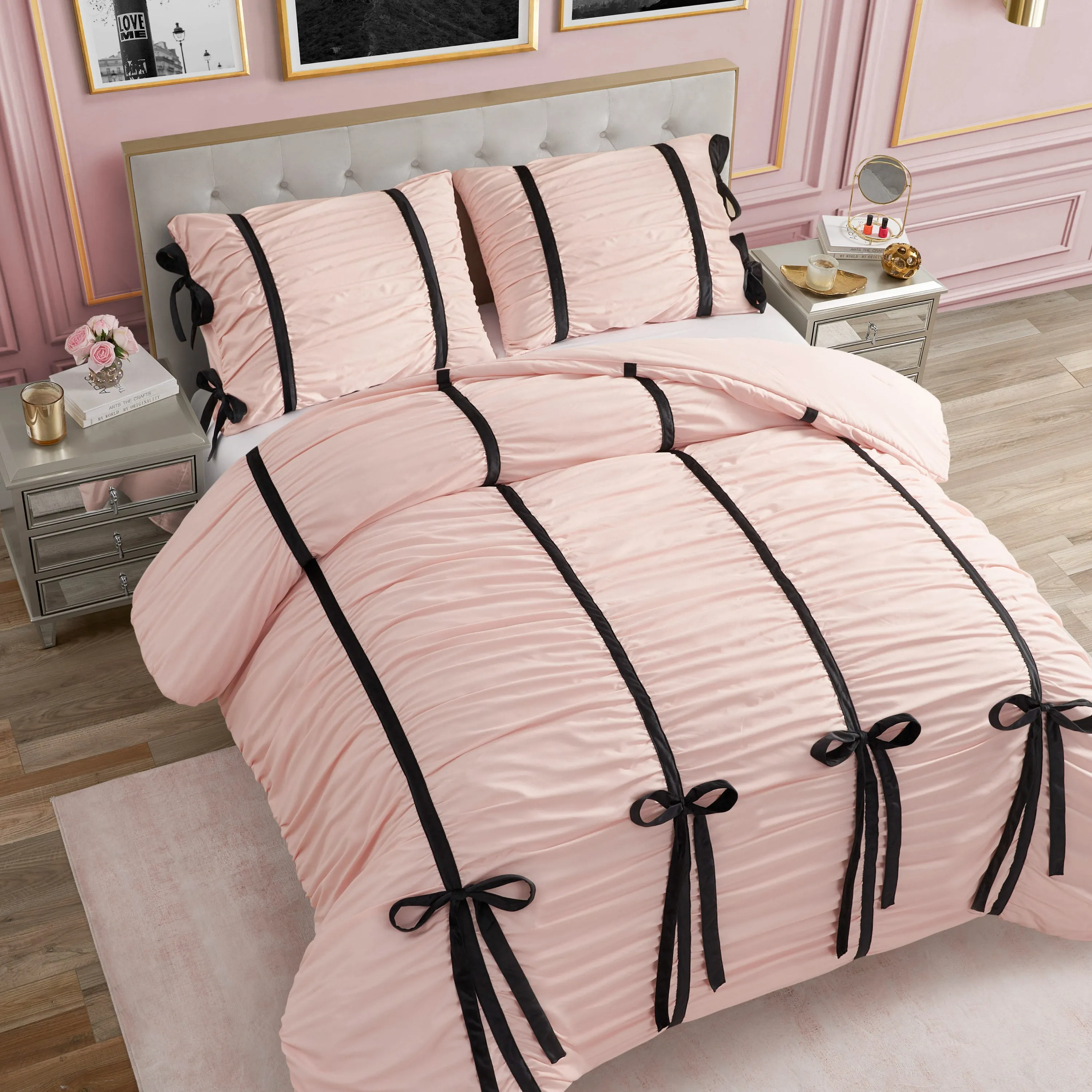 Amelie Bows Ruched Comforter Set sold by Juicy Couture product image thumbnail 4