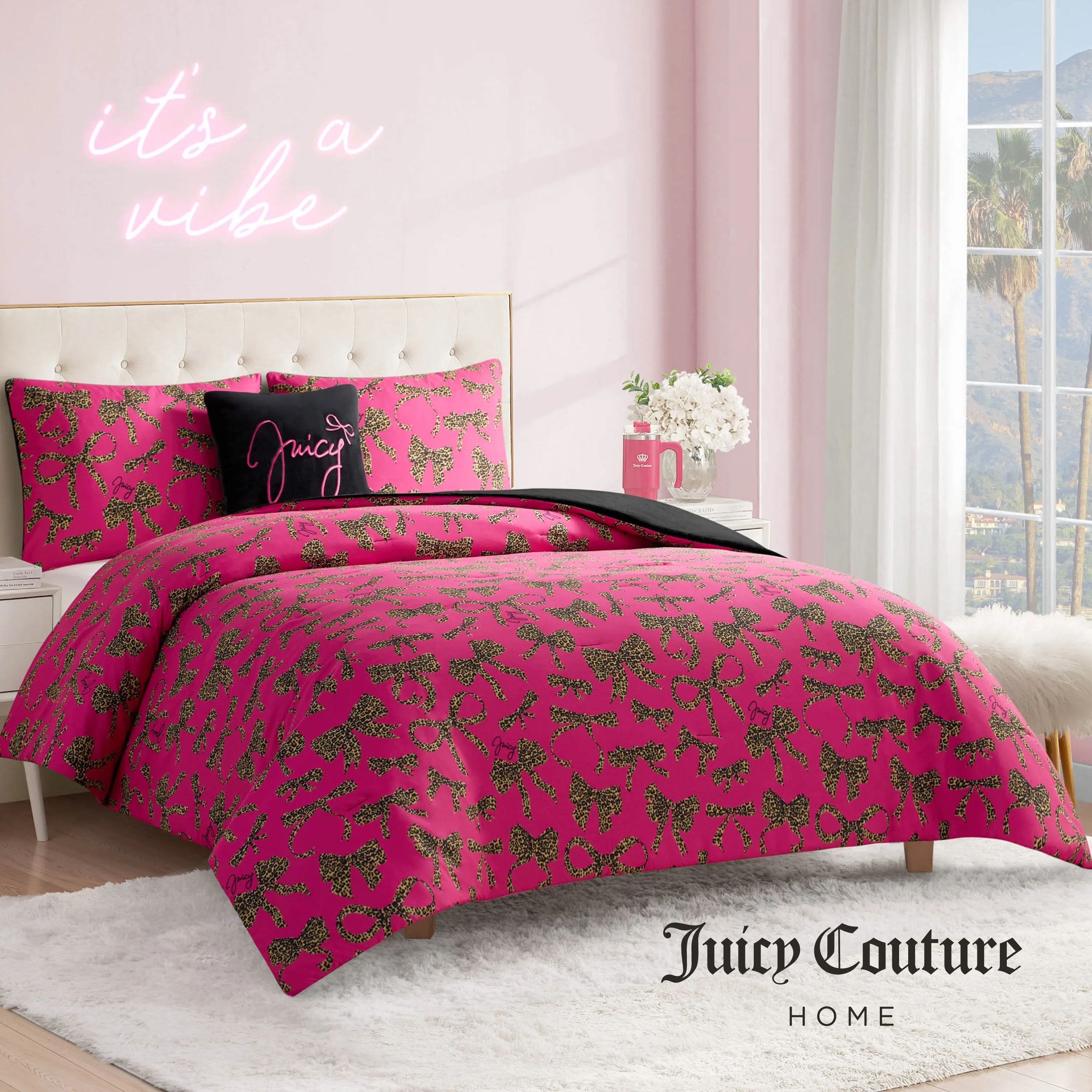 Solid Plush Reversible Cheetah Bows Comforter Set sold by Juicy Couture product image thumbnail 3