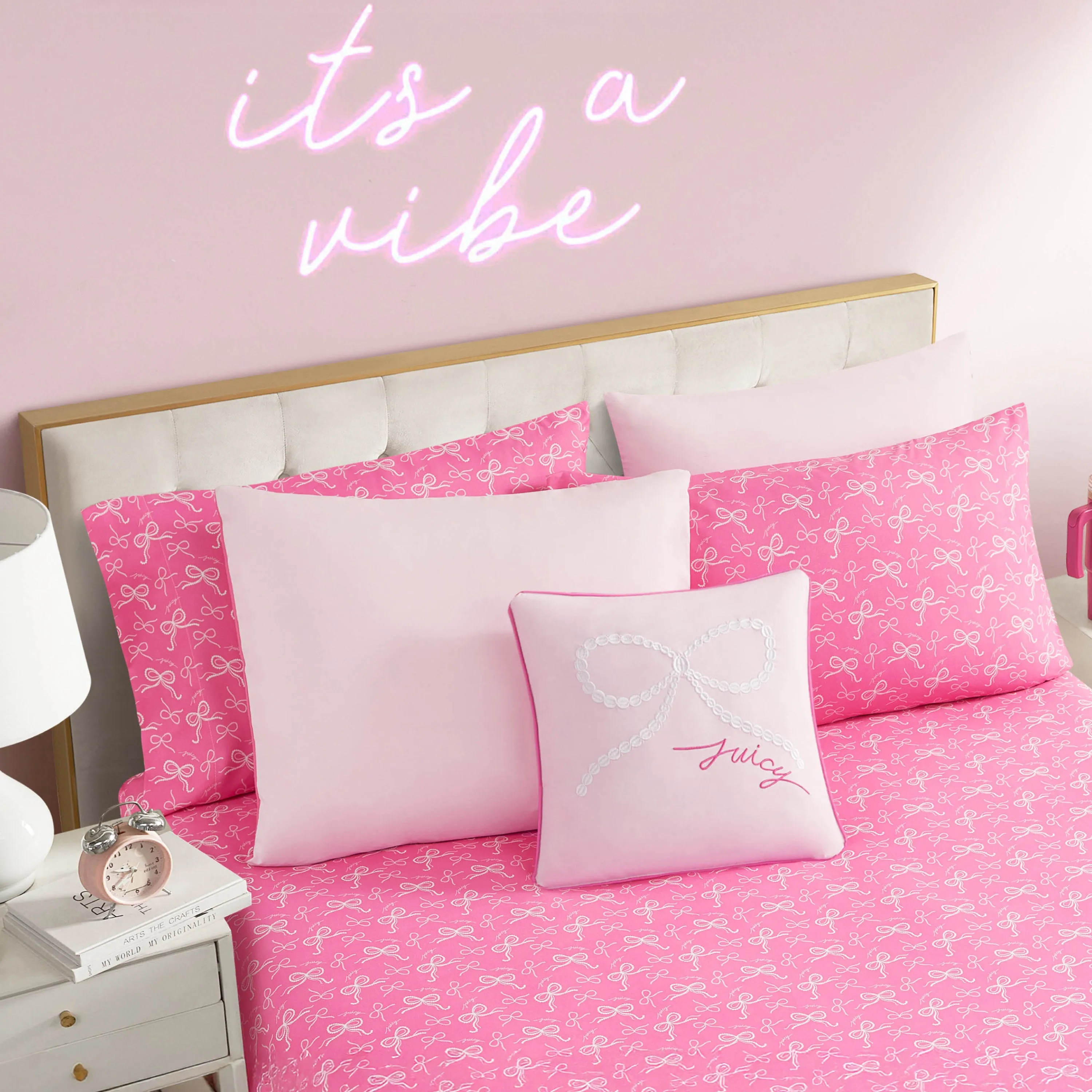 Pearly Bows Reversible Bed in a Bag Bedding Set sold by Juicy Couture product image thumbnail 4