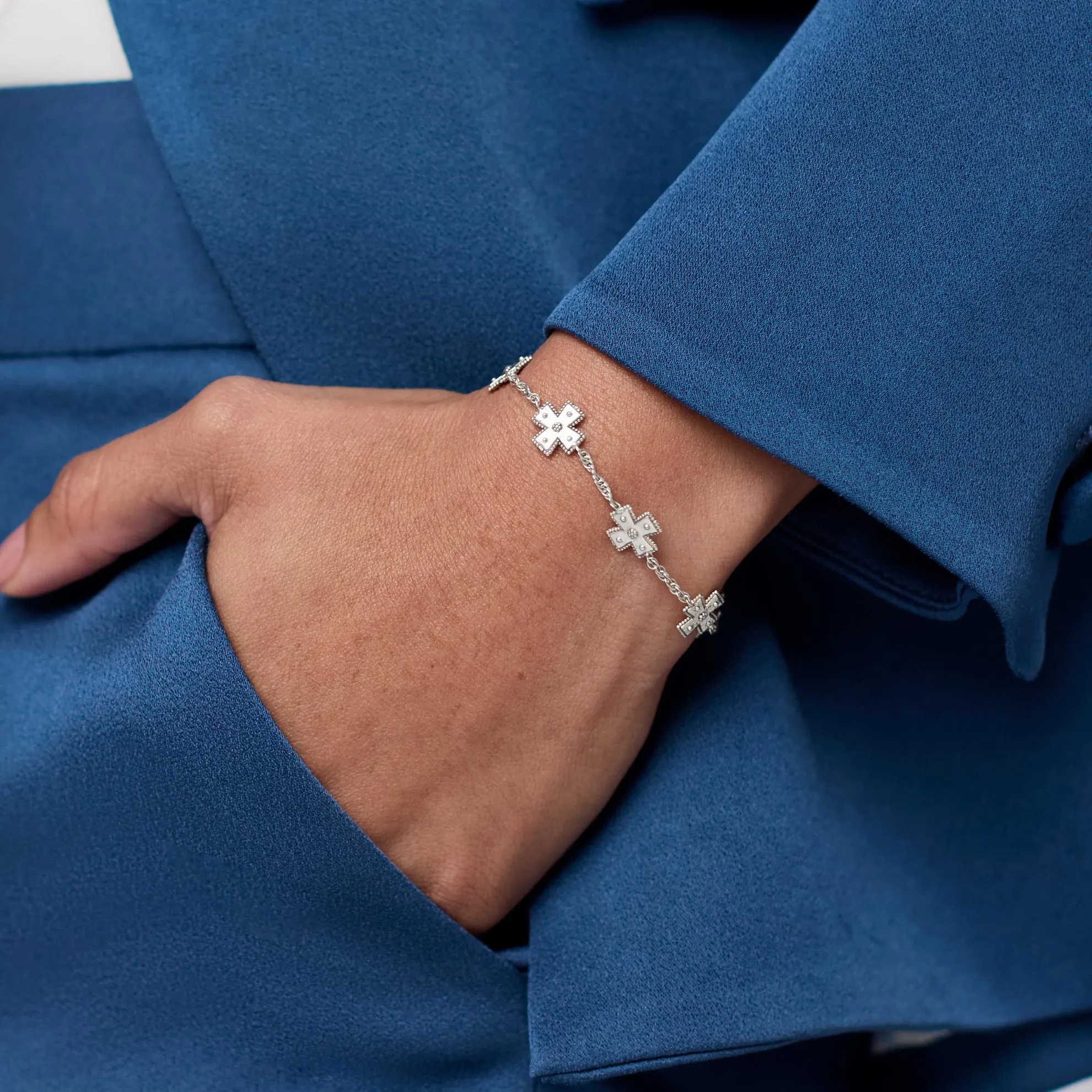 Canterbury Delicate Bracelet sold by Julie Vos product image thumbnail 2