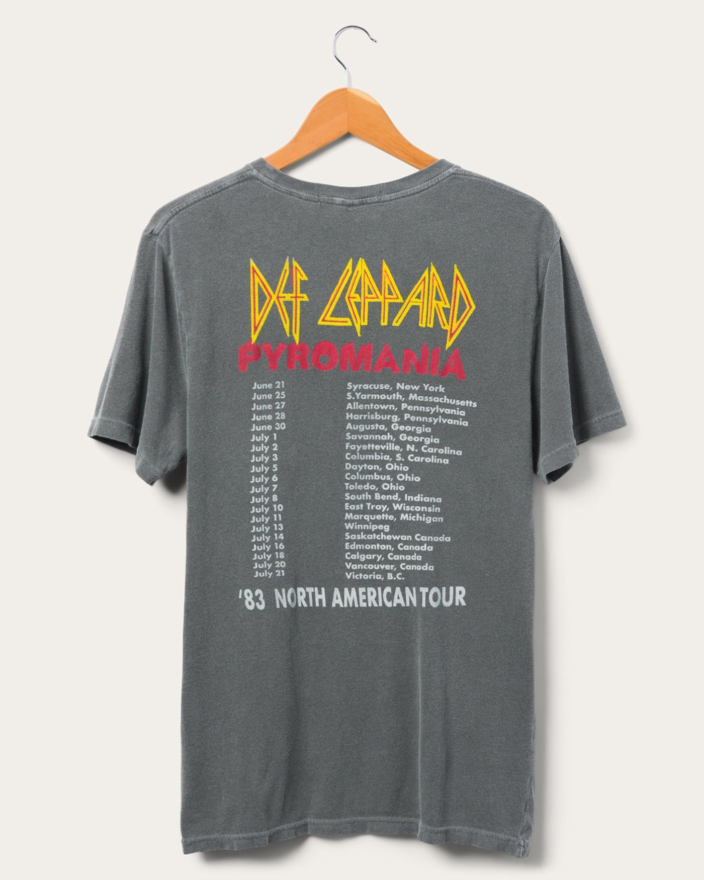 MENS DEF LEPPARD PYROMANIA TEE sold by Junk Food Clothing product image thumbnail 2