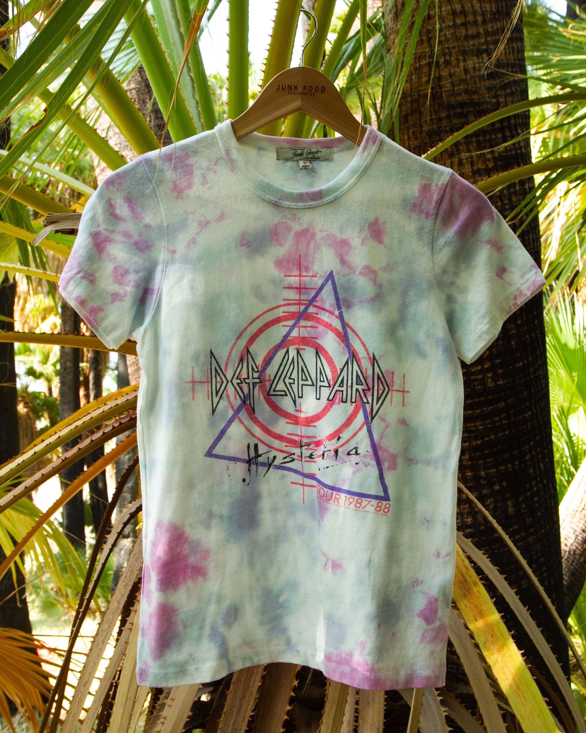 WOMENS DEF LEPPARD PYROMANIA TRIANGLE ORIGINAL TEE sold by Junk Food Clothing product image thumbnail 3
