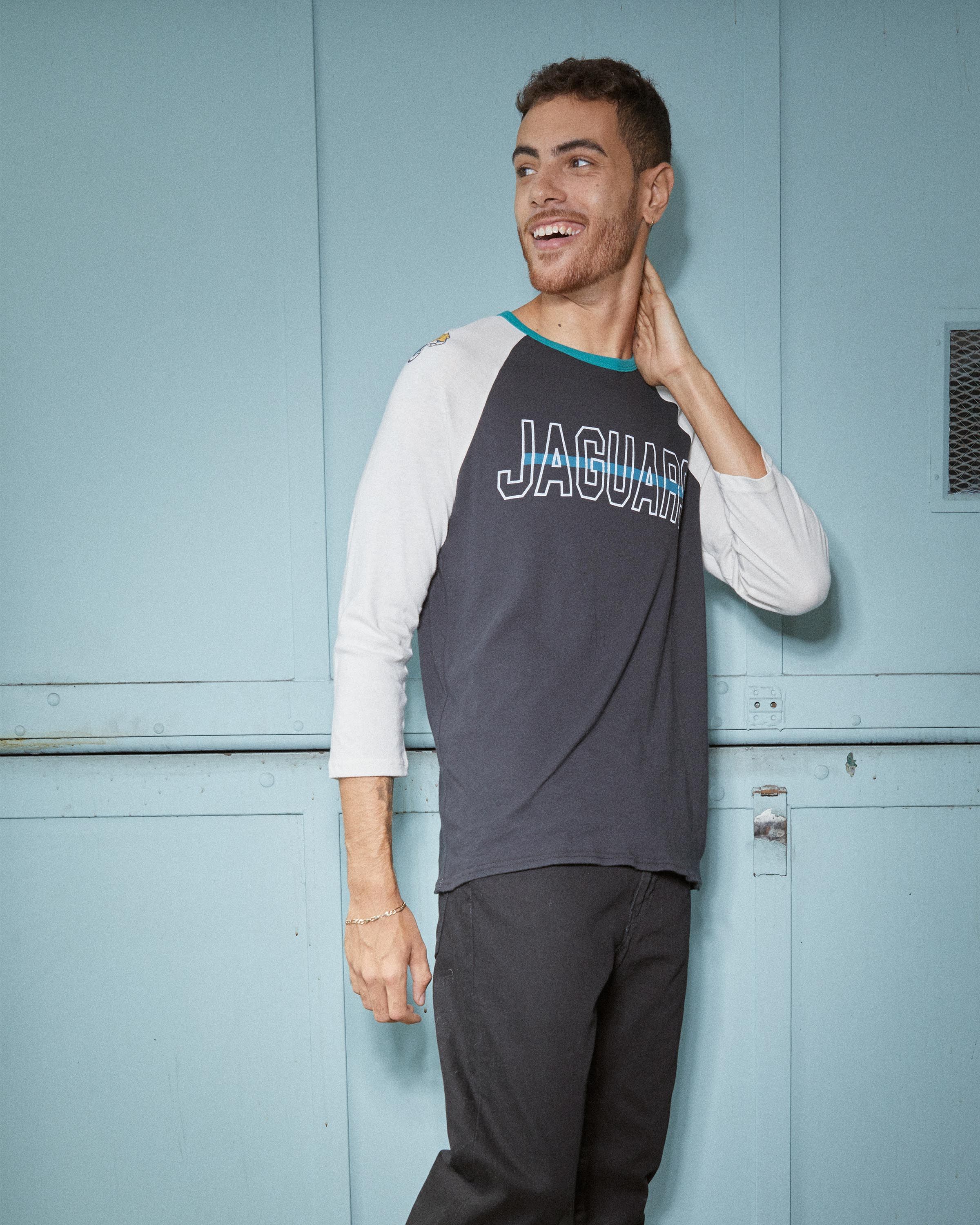 MENS JAGUARS VINTAGE CONTRAST RAGLAN sold by Junk Food Clothing