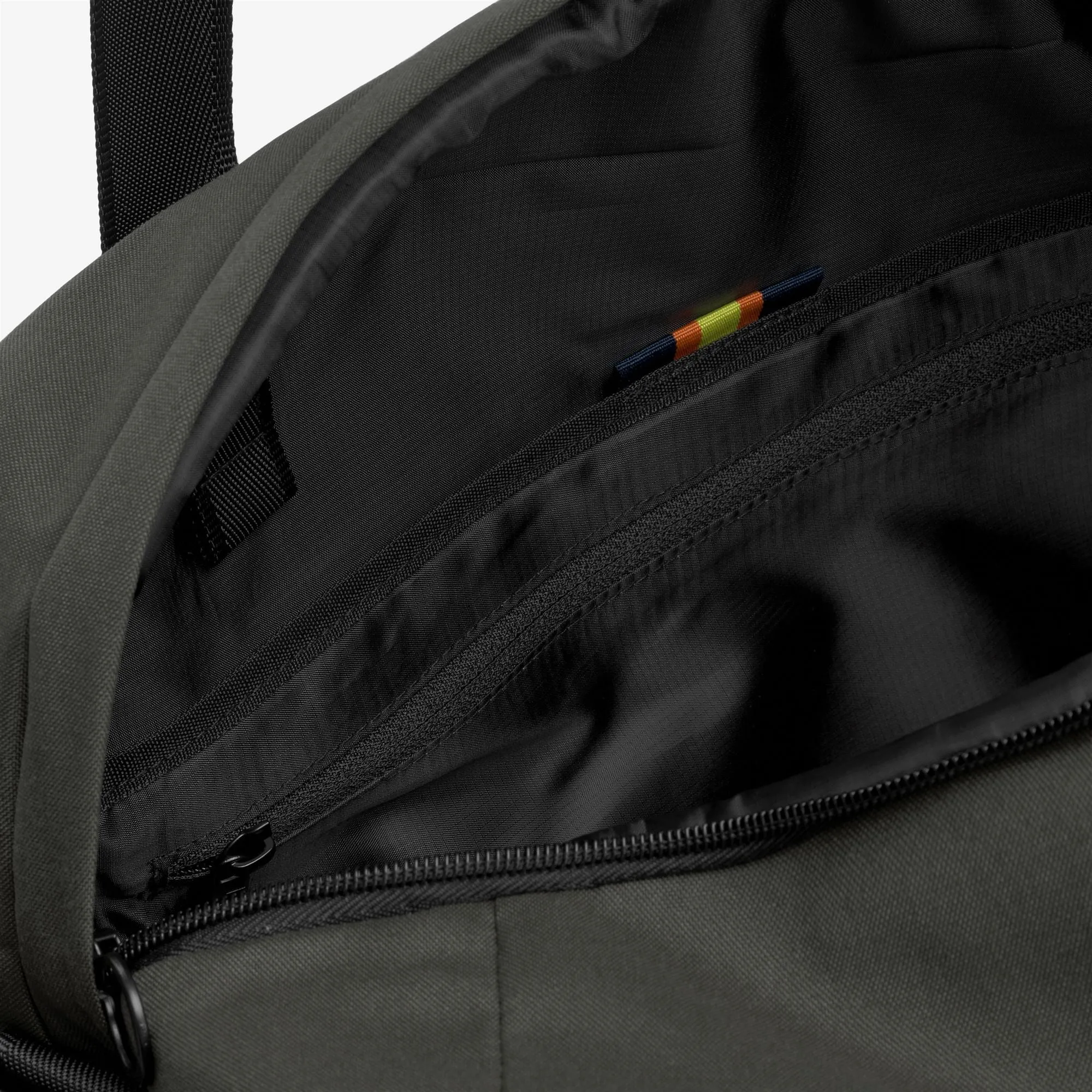 SIRIUS - Bags - Duffle - Unisex - GREEN BLACKISH sold by K-Way product image thumbnail 3