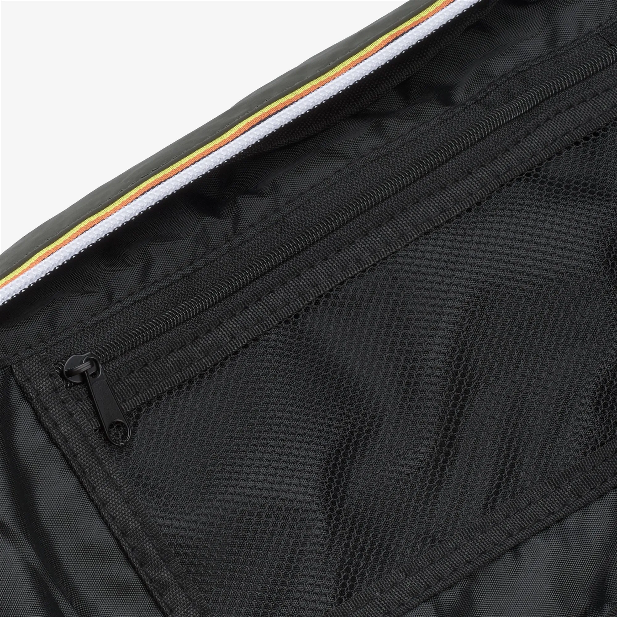 LE VRAI 4.0 SYLVAIN - Bags - Waist Bag - Unisex - GREEN BLACKISH sold by K-Way product image thumbnail 2