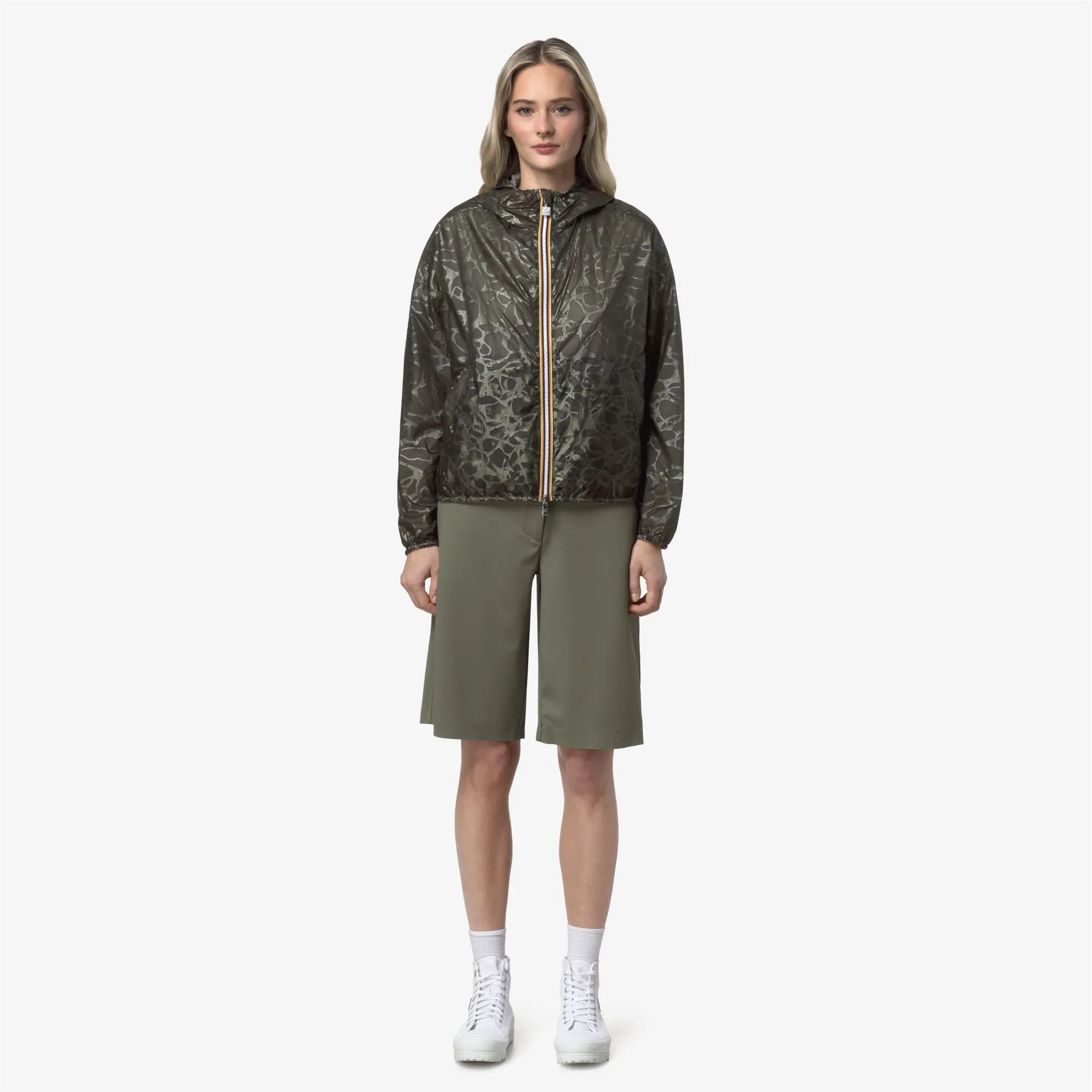 LAURETTE SUPER LIGHT LAMI DOUBLE - Jackets - Short - Woman - Green Lichen-BEIGE LT sold by K-Way product image thumbnail 3