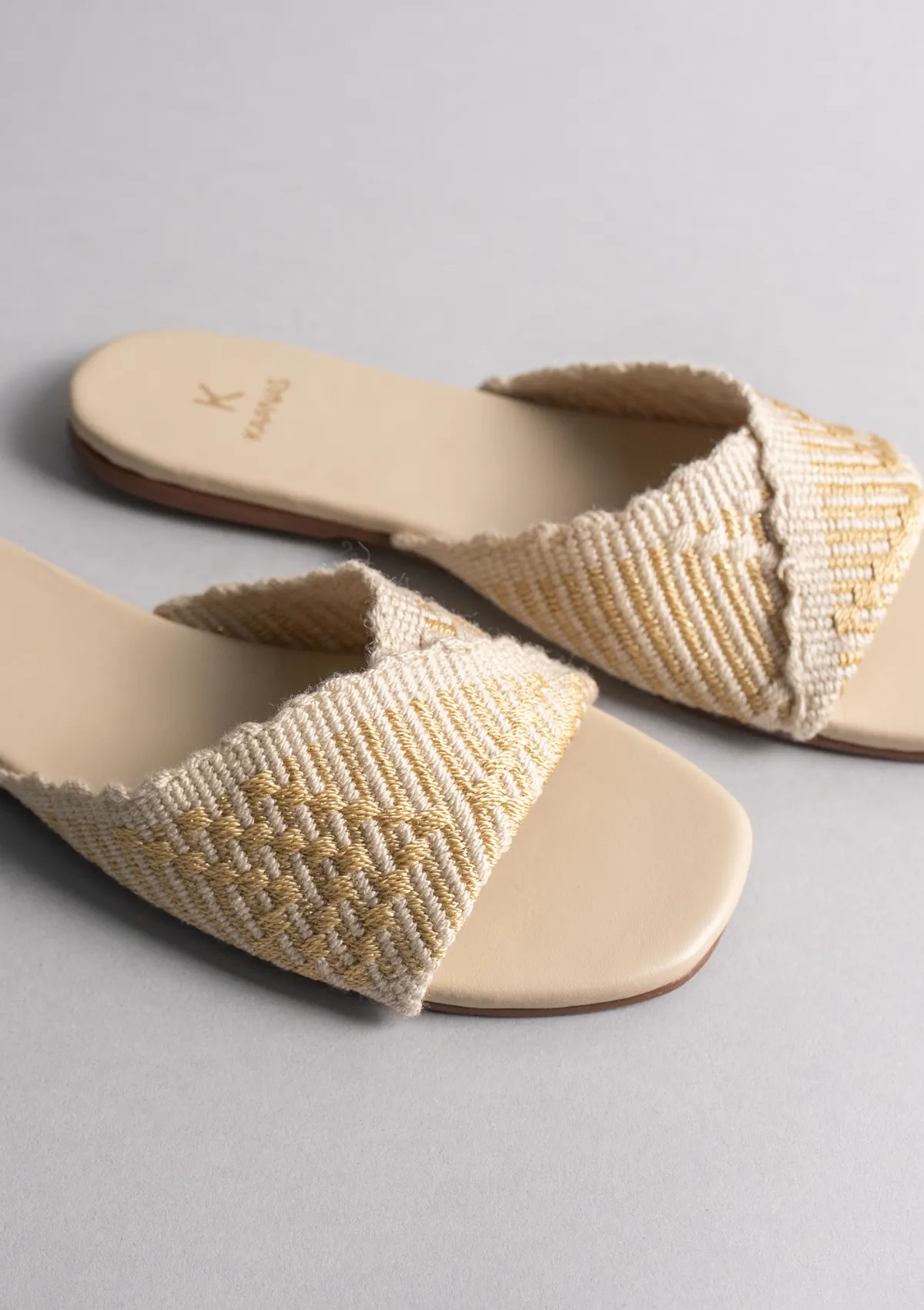 Paige Oat sold by Kaanas product image thumbnail 2