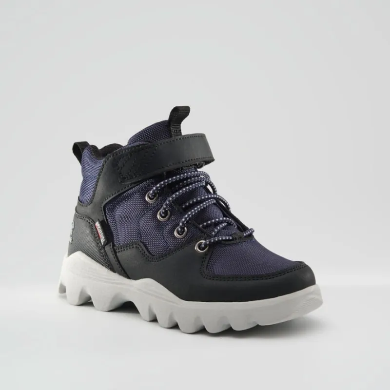 LYNX MID sold by Kamik