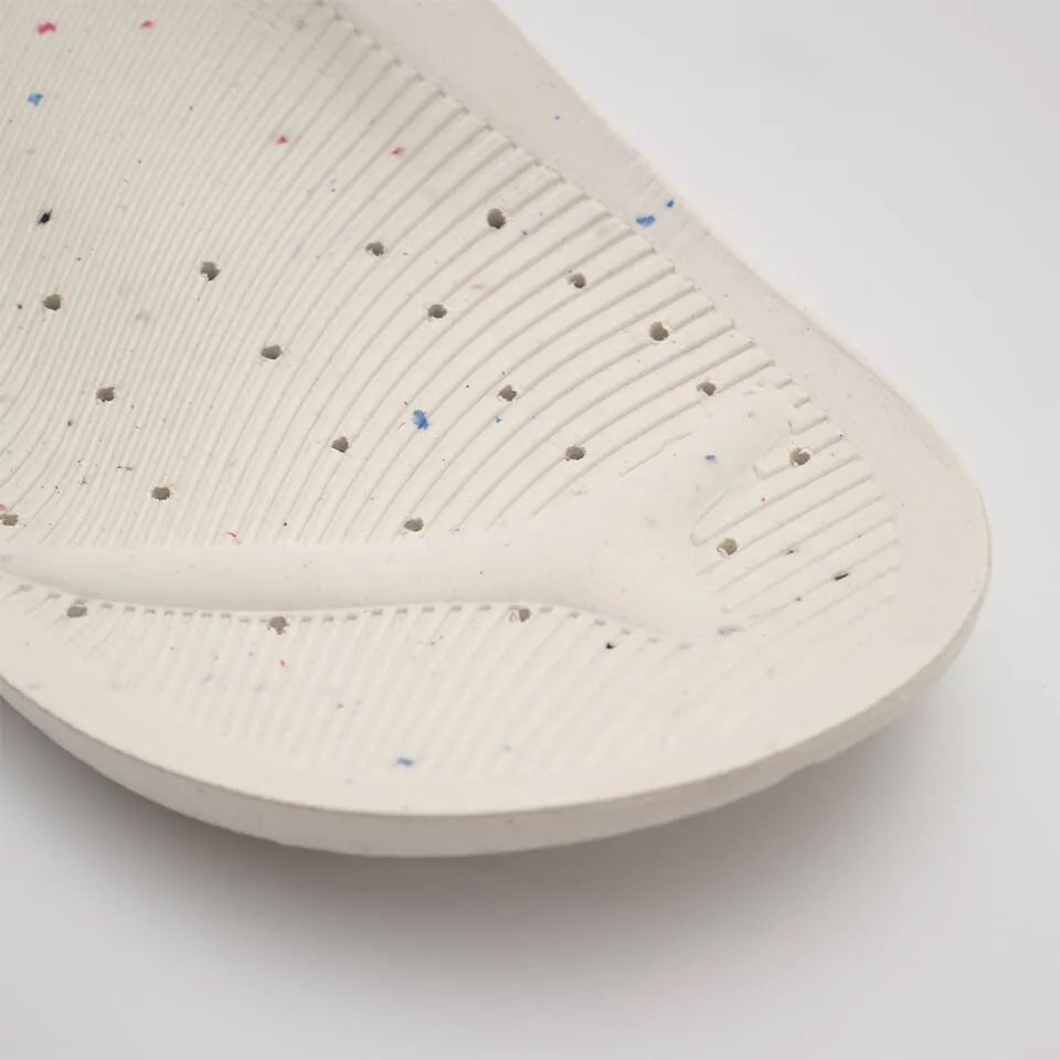 NOVA CLOG INSOLES sold by Kamik product image thumbnail 2