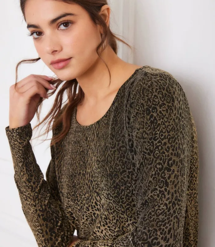 Long Sleeve Metallic Knit Shirttail Top made by Karen Kane