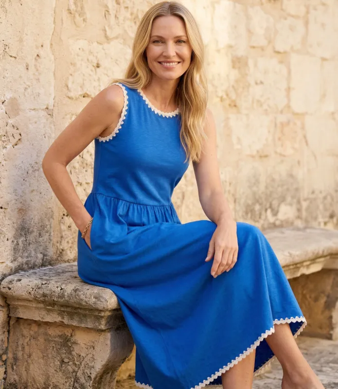 Petite Size Sleeveless Edge Stitch Contrast Midi Dress made by Karen Kane