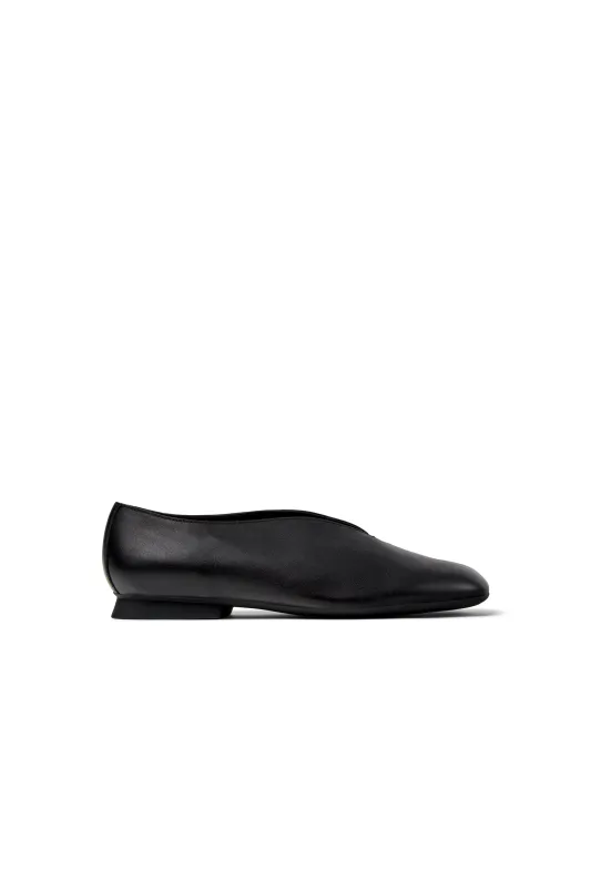 Casi Myra Ballerina Shoes Black made by Camper
