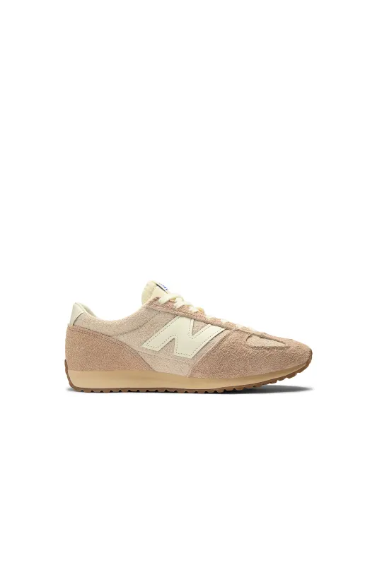 471 Bisque/Flat Taupe sold by Karen Walker