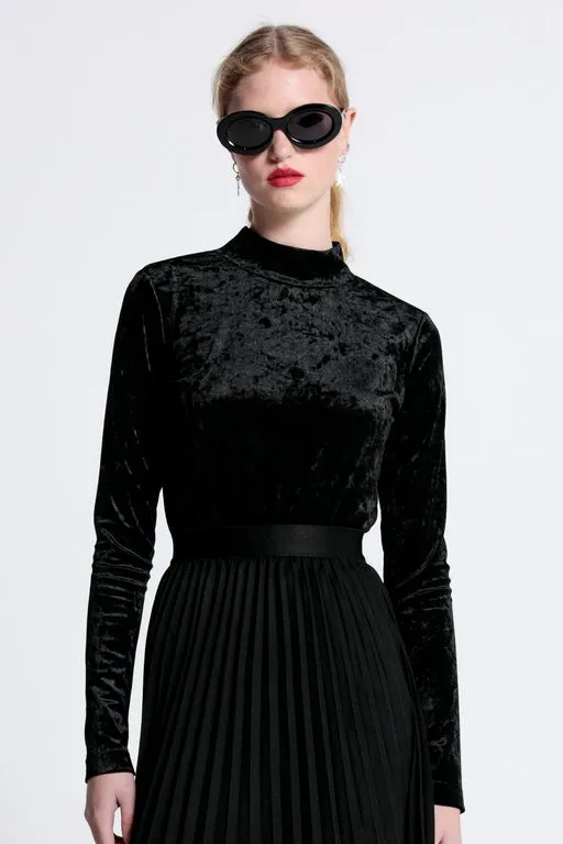 Electric Velvet Turtleneck Black sold by Karen Walker product image thumbnail 3