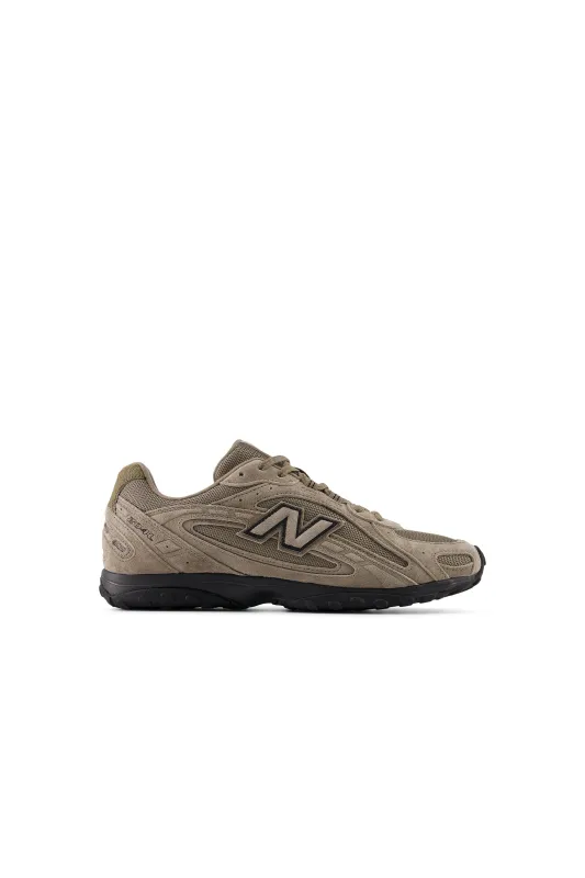204L Thunder Brown/Black made by New Balance