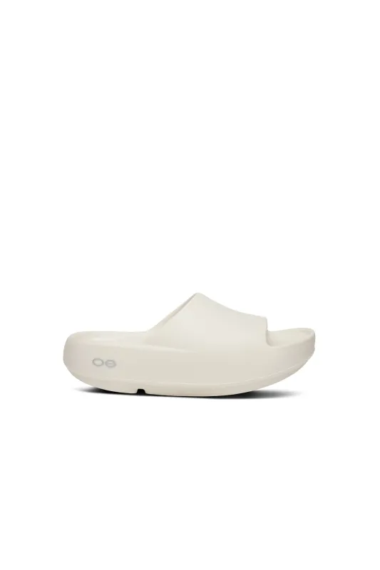 Ooahh + Sandals Chalk made by OOFOS