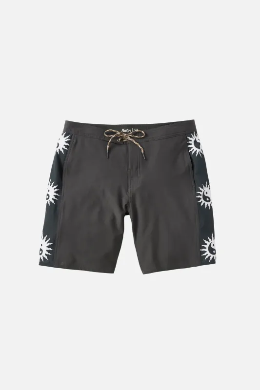 BOYS ORB SURF TRUNK sold by Katin